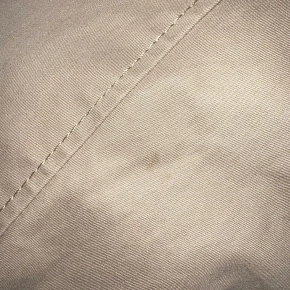 Burberry Classic Tan Trench Coat - Picture 10 of 11
